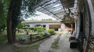 Maison - 185 m² - 9 pièces