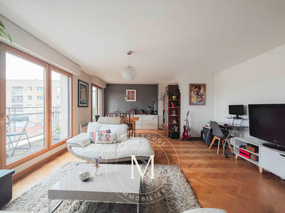 Appartement - 92 m² - 5 pièces