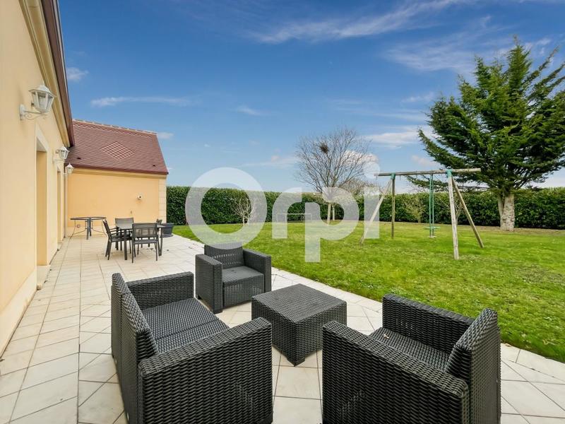 Maison - 300 m² - 7 pièces