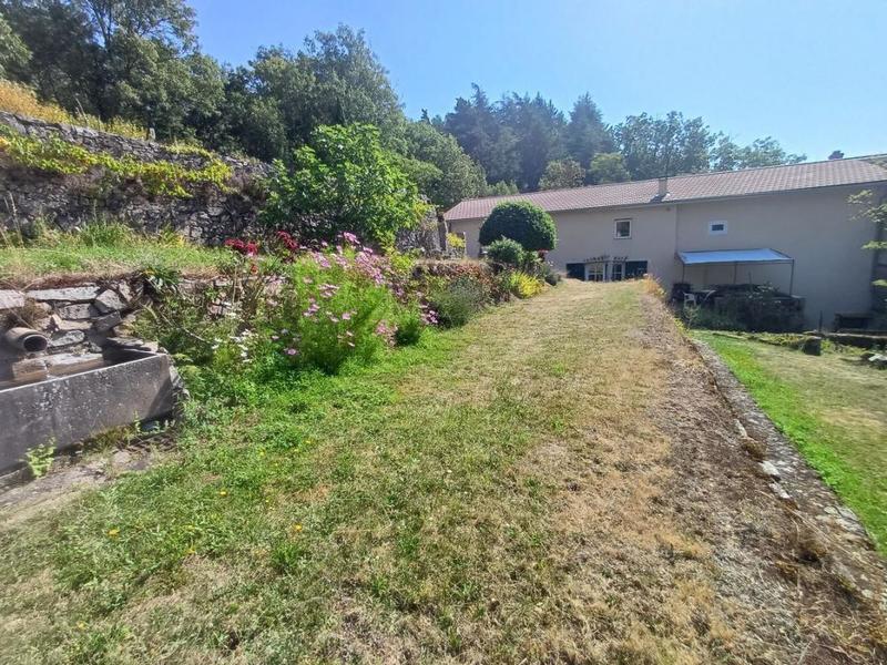 Propriété - 374 m² - 9 pièces