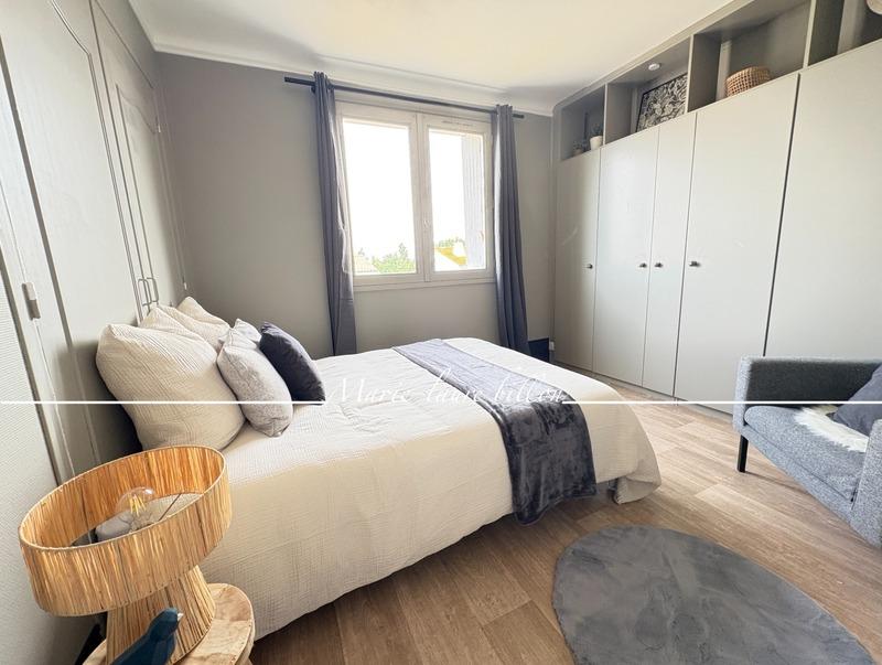 Maison - 177 m² - 7 pièces