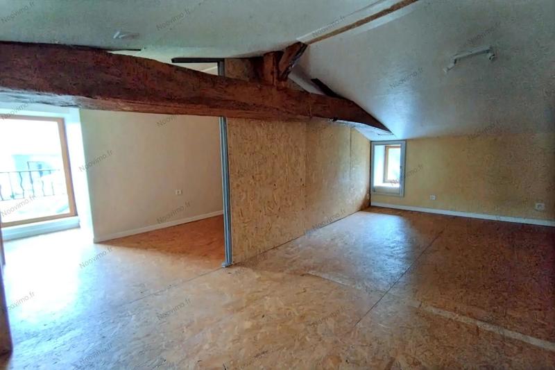 Maison en pierre - 90 m² - 3 pièces