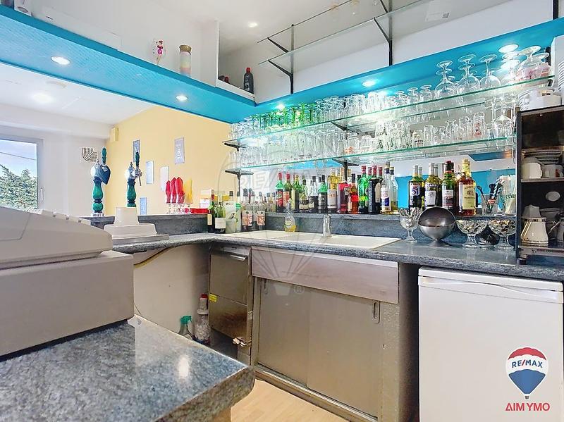 Magasins - 120 m² - 3 pièces