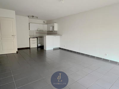 Appartement - 85 m² - 4 pièces