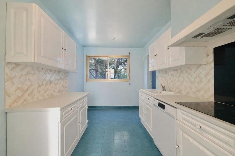 Appartement - 79 m² - 3 pièces