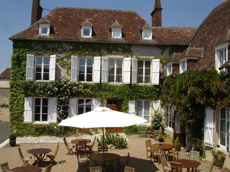 Maison - 605 m² - 14 pièces