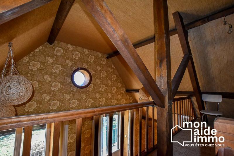 Maison traditionnelle - 240 m² - 9 pièces