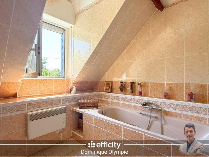 Maison - 154 m² - 8 pièces