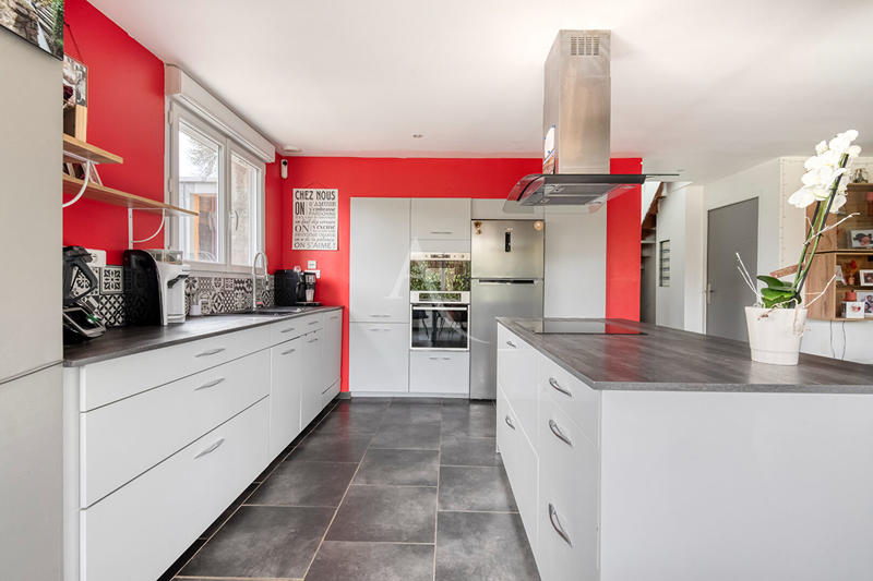 Maison - 122 m² - 5 pièces