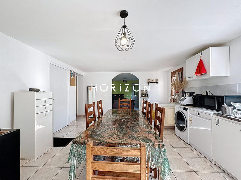 Maison - 200 m² - 6 pièces