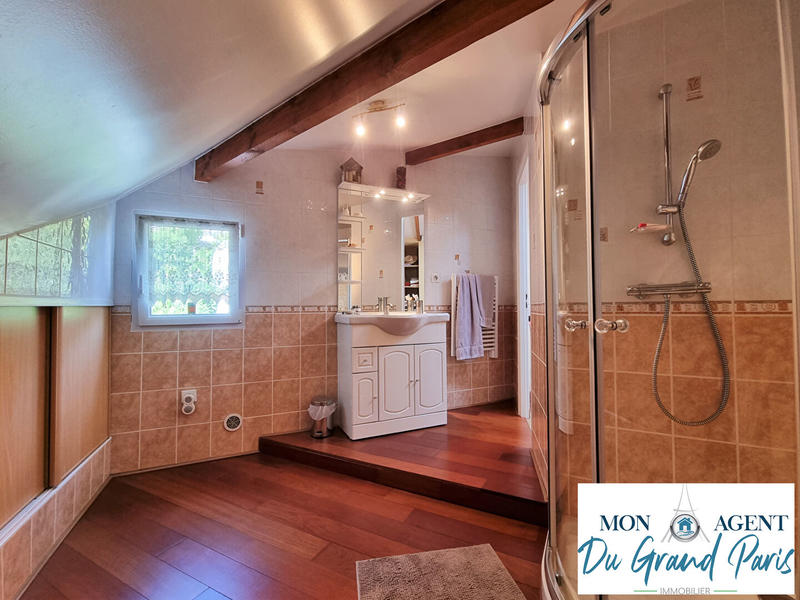 Maison - 140 m² - 7 pièces