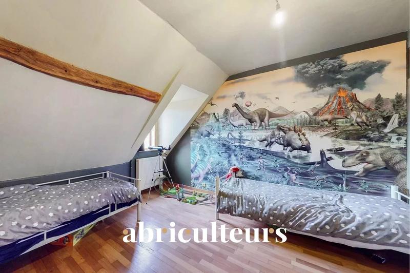 Maison - 260 m² - 7 pièces