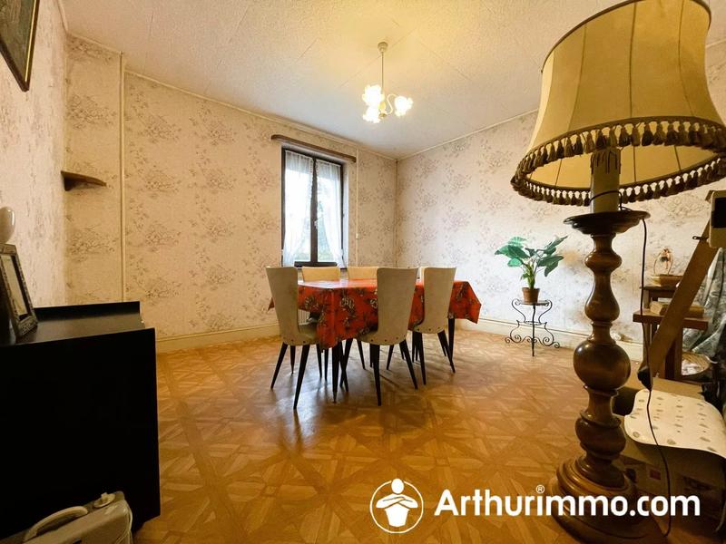 Maison - 96 m² - 5 pièces