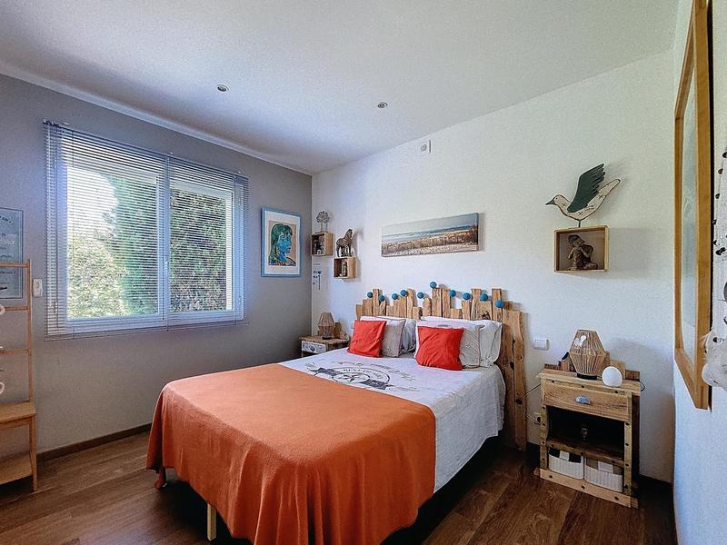 Maison - 200 m² - 8 pièces