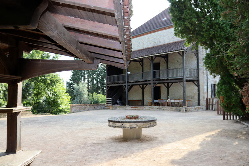 Demeure - 585 m² - 16 pièces