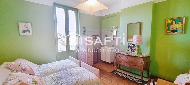 Maison - 286 m² - 13 pièces