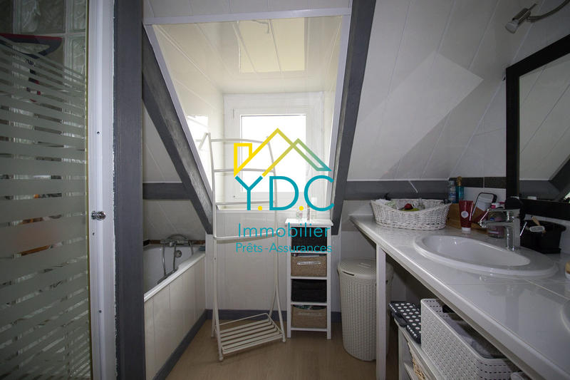 Maison - 162 m² - 8 pièces