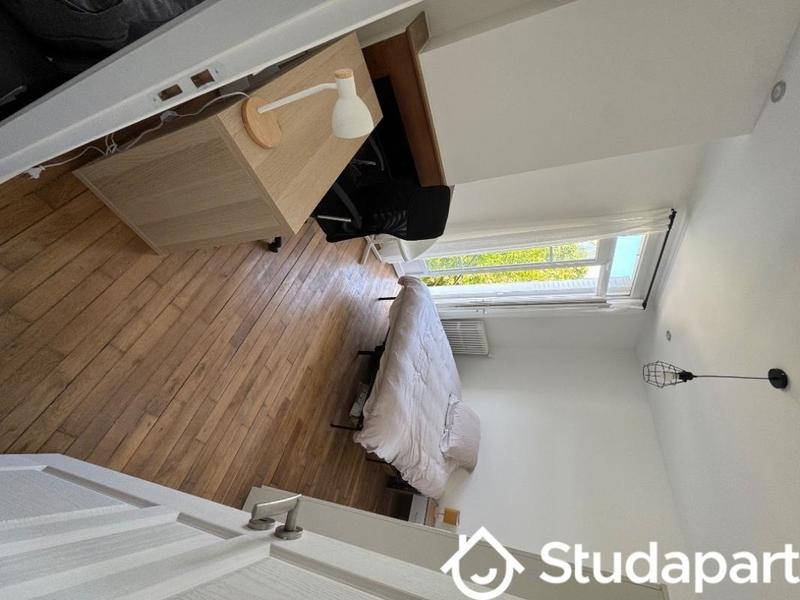 Chambre - 9 m² - 1 pièce