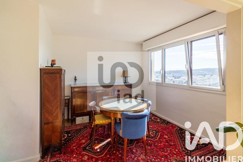 Appartement - 92 m² - 5 pièces