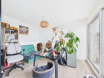 Appartement - 100 m² - 4 pièces