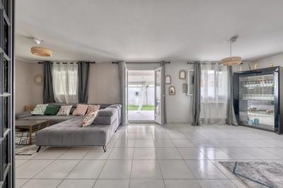 Maison - 162 m² - 7 pièces