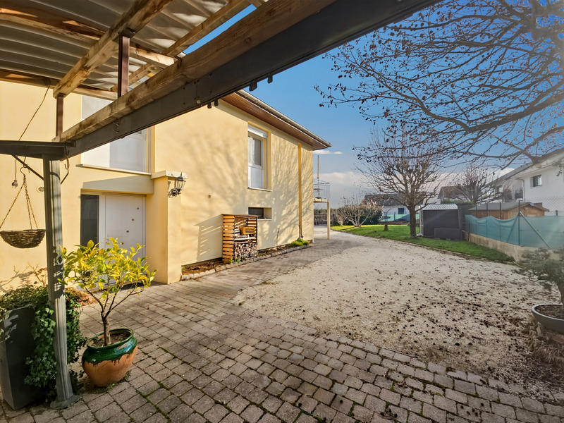 Maison - 140 m² - 5 pièces