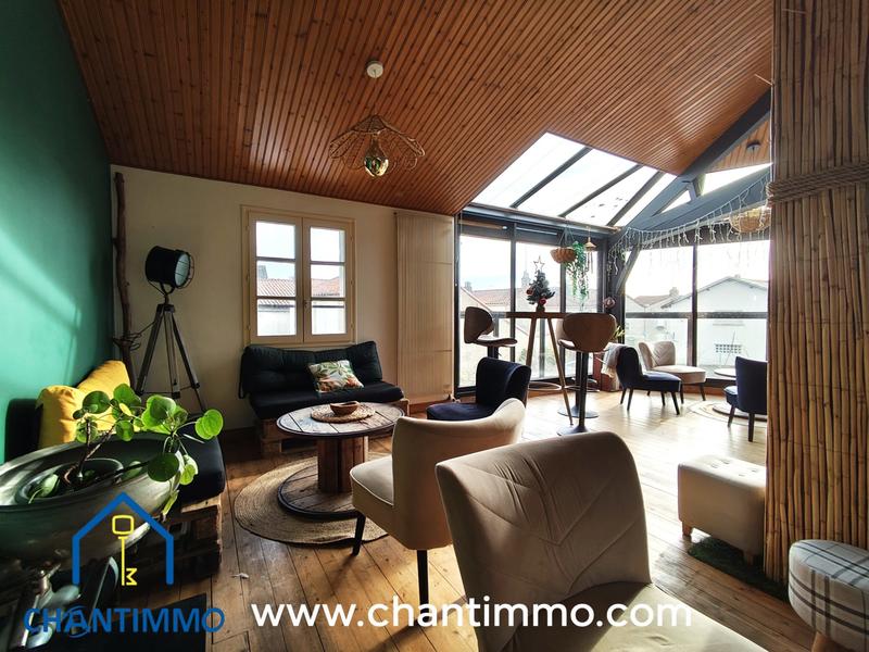 Maison - 200 m² - 5 pièces