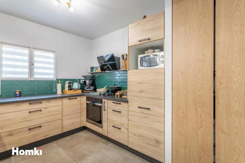 Maison - 95 m² - 5 pièces