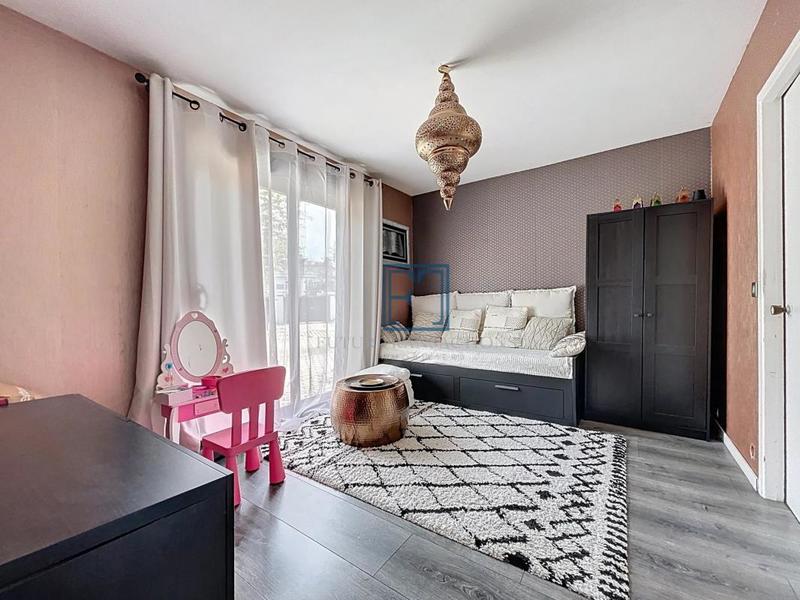 Maison - 157 m² - 7 pièces