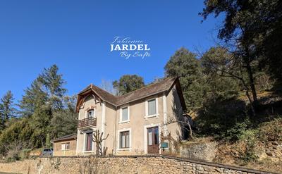 Maison - 127 m² - 6 pièces