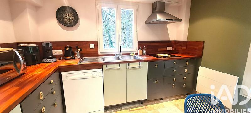 Maison - 207 m² - 12 pièces