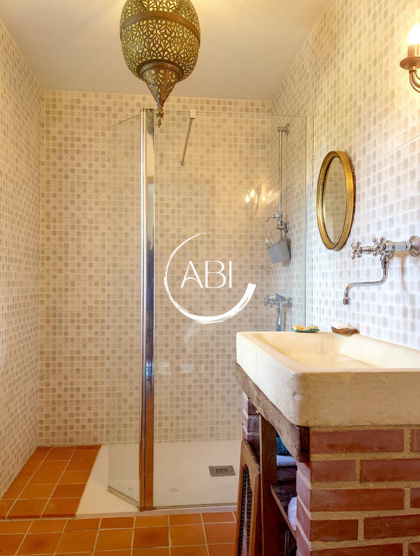 Maison ancienne - 172 m² - 6 pièces