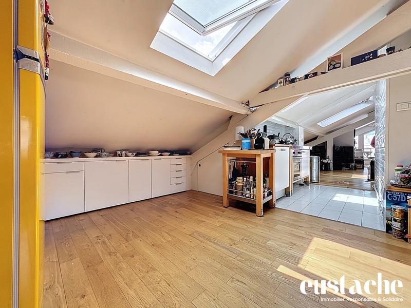 Appartement - 129 m² - 4 pièces