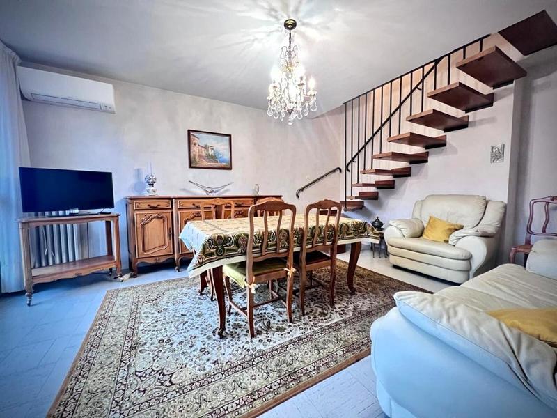 Villa - 98 m² - 5 pièces