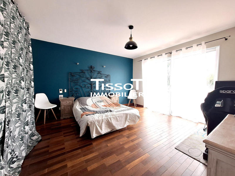 Villa - 230 m² - 6 pièces