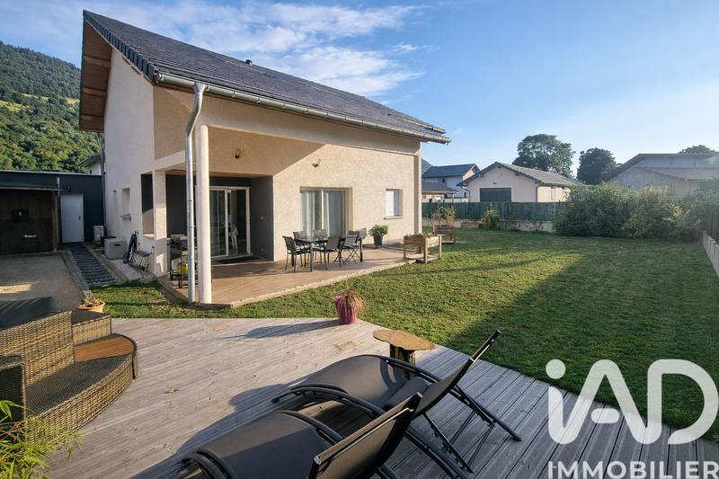 Maison - 153 m² - 7 pièces