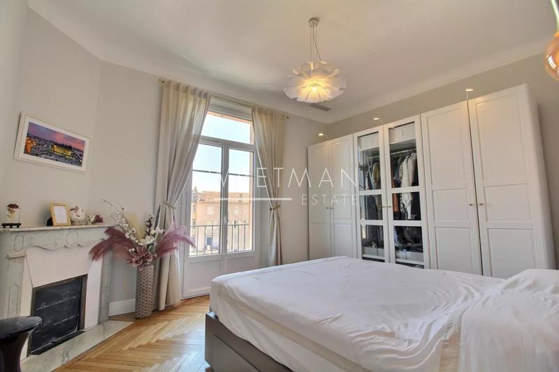 Appartement - 84 m² - 4 pièces