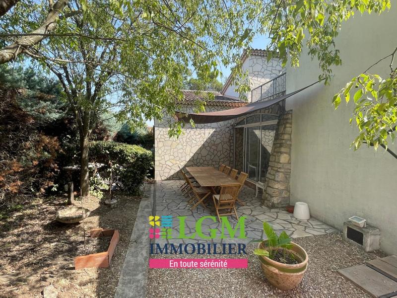 Villa - 222 m² - 7 pièces