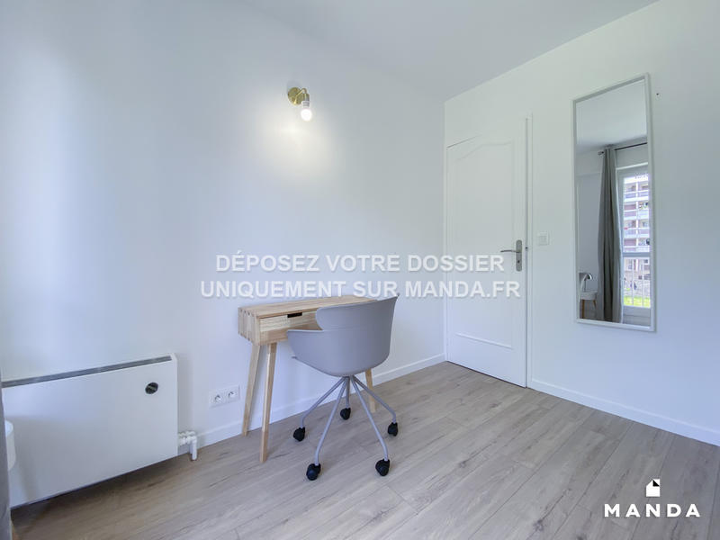 Chambre - 9 m² - 5 pièces