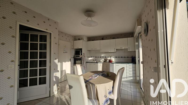 Appartement - 98 m² - 4 pièces