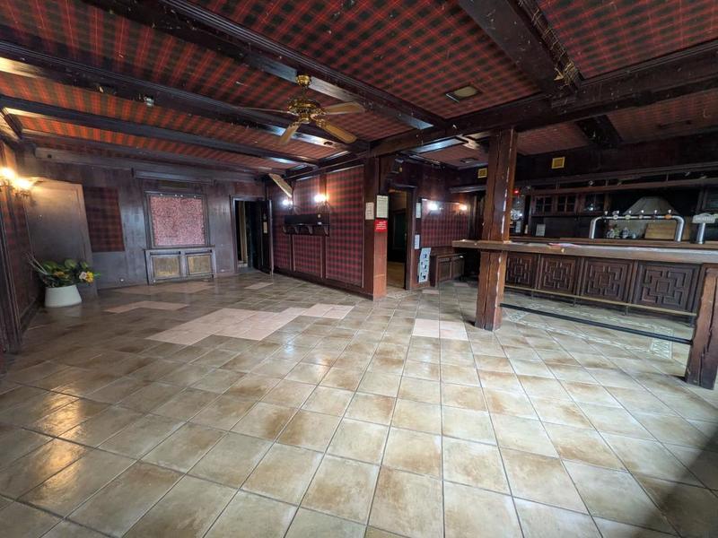 Maison - 180 m² - 3 pièces