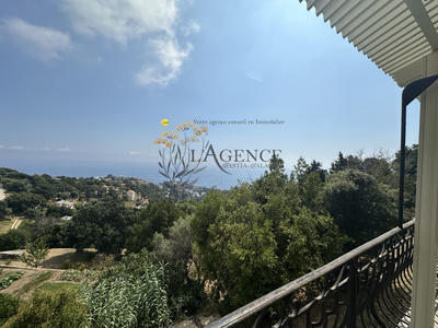 Maison - 83 m² - 3 pièces