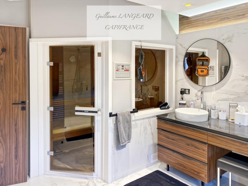 Villa - 346 m² - 9 pièces