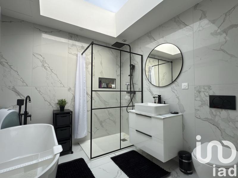 Maison - 98 m² - 4 pièces