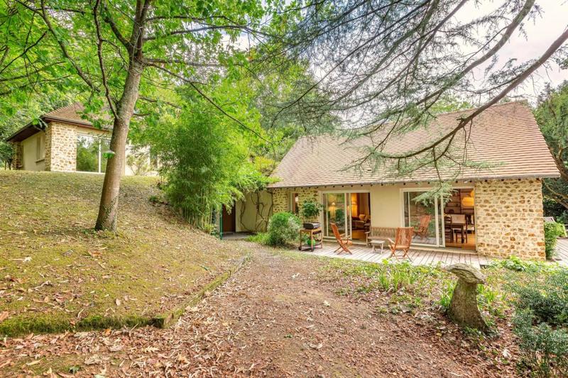 Maison - 229 m² - 6 pièces