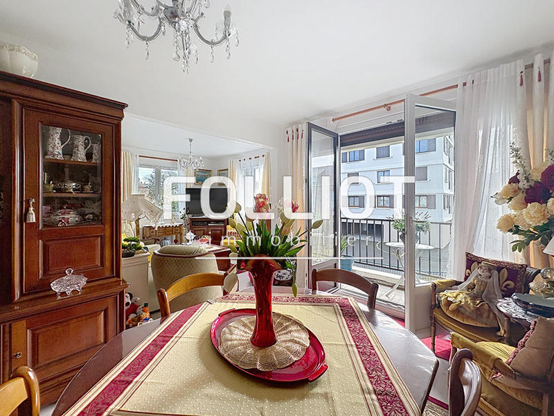 Appartement - 93 m² - 4 pièces