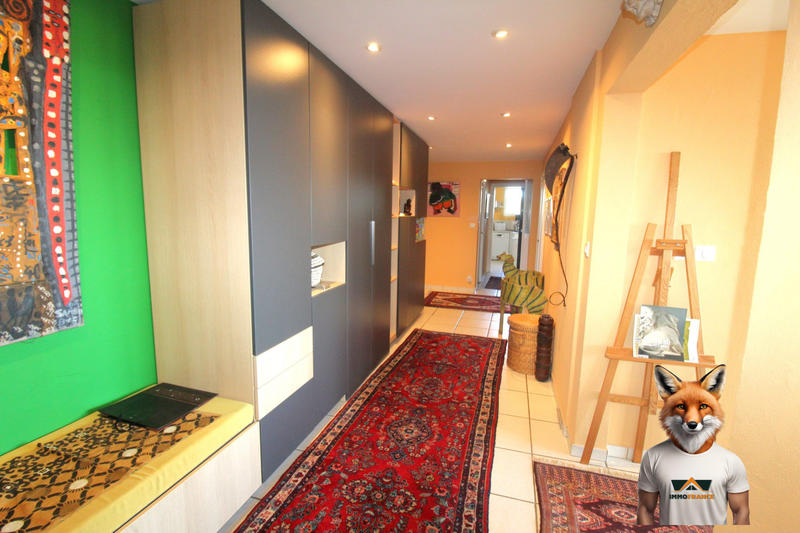 Appartement - 192 m² - 5 pièces