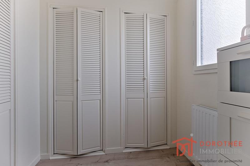 Maison - 227 m² - 8 pièces