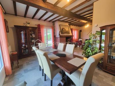 Maison - 85 m² - 5 pièces