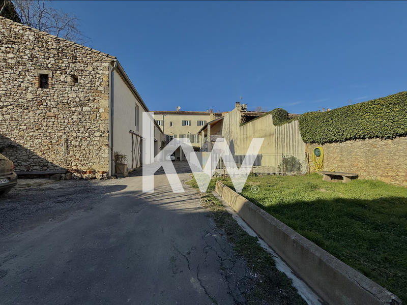 Maison - 140 m² - 4 pièces